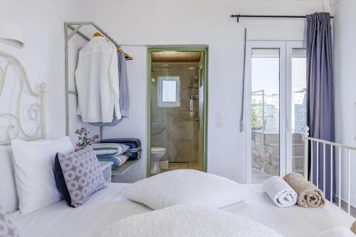 skopelos town