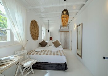 manu mykonos beach villas and bungalows