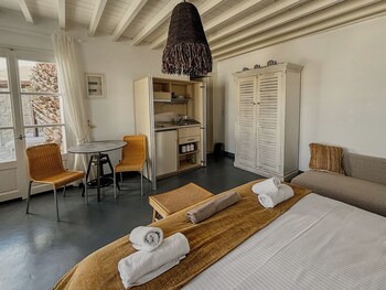 manu mykonos beach villas and bungalows