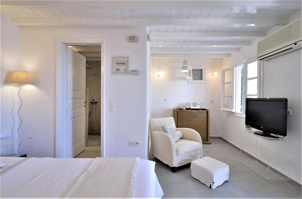 manu mykonos beach villas and bungalows