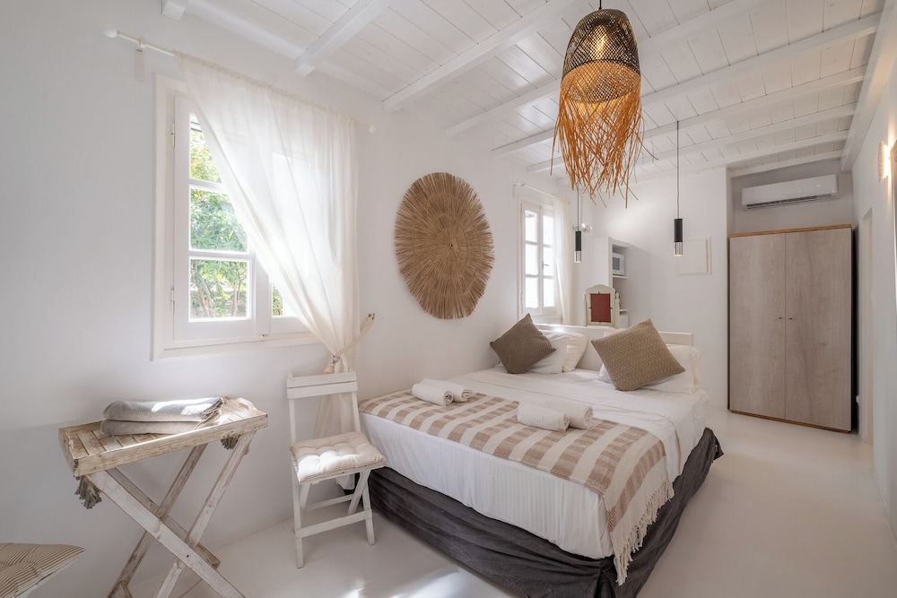 manu mykonos beach villas and bungalows