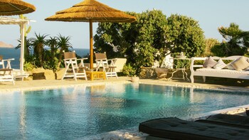 mykonos island