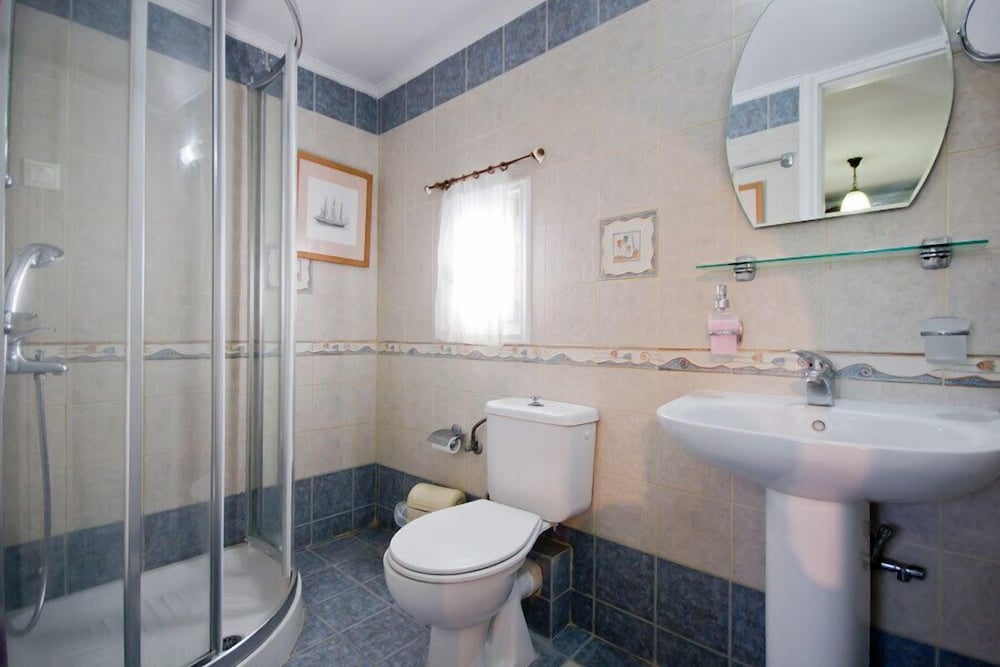 nikos sea view apts milos