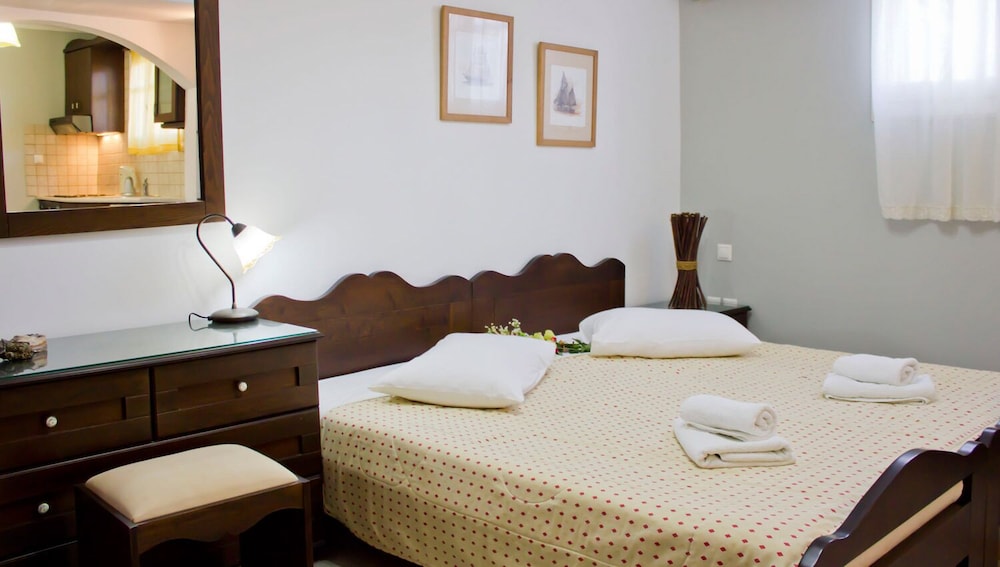 nikos sea view apts milos