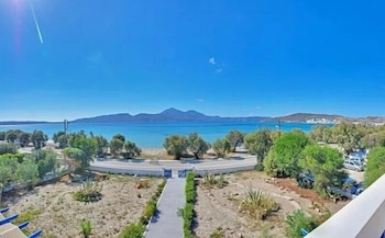 nikos sea view apts milos