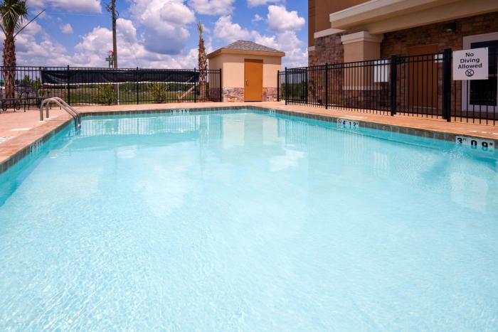 holiday inn express atmore by ihg