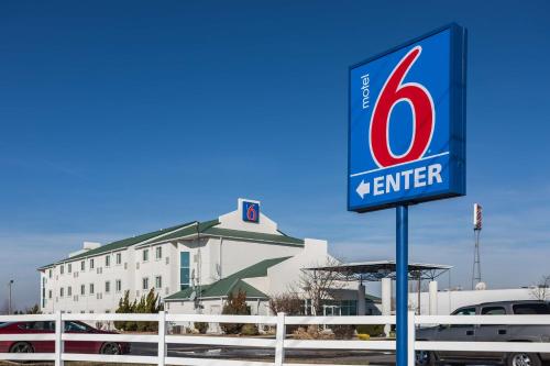 Motel 6 Dale, In,Lincoln City>>Dale,2 star