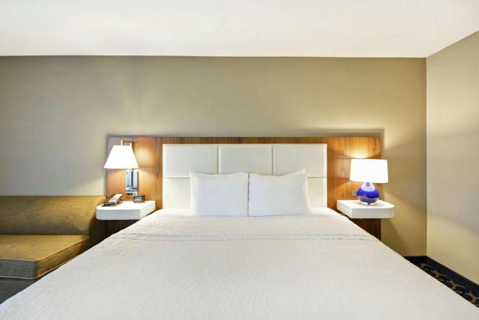 hampton inn auburn