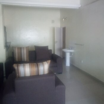 Reed Hotel Annex,,2.5 star