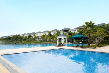 Icity Lakeview Saigon Villa,,4 star