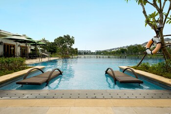 Icity Lakeview Saigon Villa,,4 star
