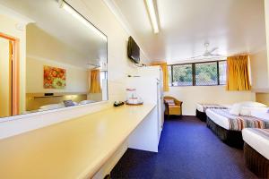 Raintree Motel,Near Anderson Park Botanical Gardens,3 star
