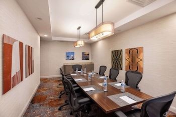 doubletree suites by hilton austin downtown capitol