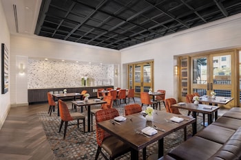 doubletree suites by hilton austin downtown capitol