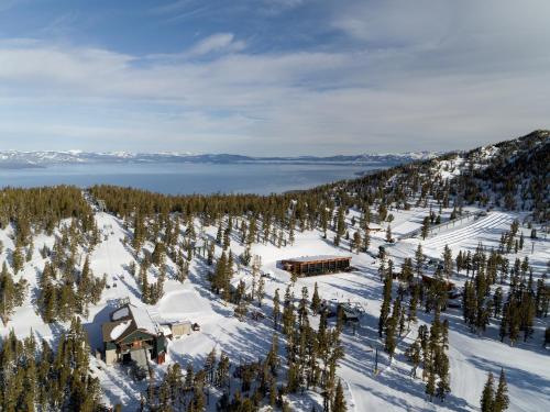 Zalanta 325,Stateline>>South Lake Tahoe,3 star