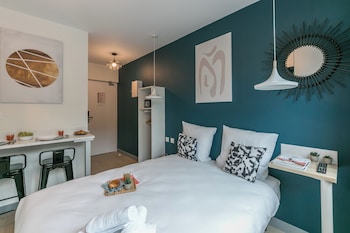 apartments ws tour eiffel nicolo