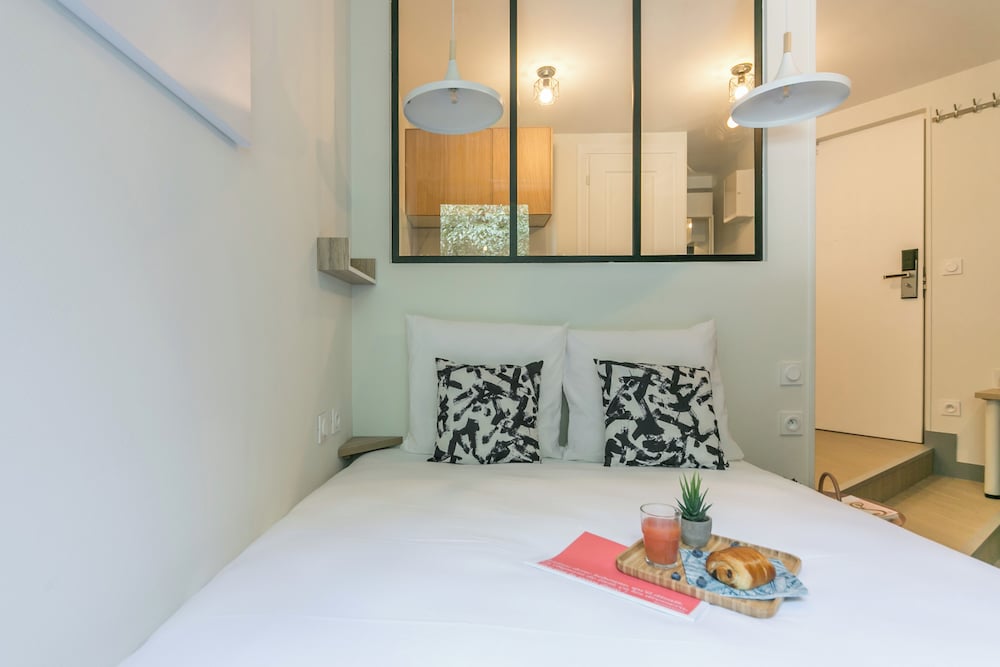 apartments ws tour eiffel nicolo