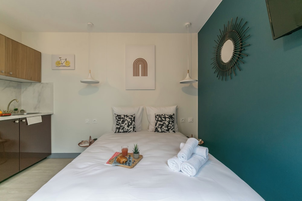 apartments ws tour eiffel nicolo