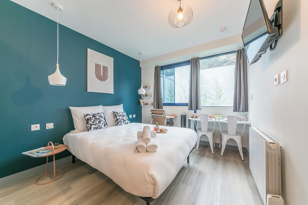 apartments ws tour eiffel nicolo