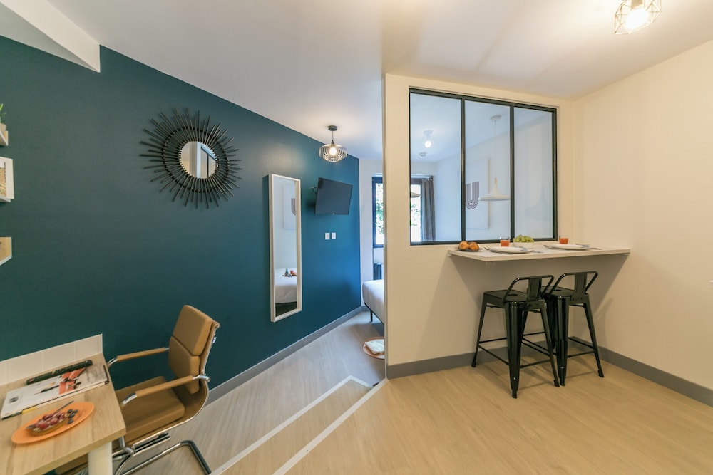 apartments ws tour eiffel nicolo
