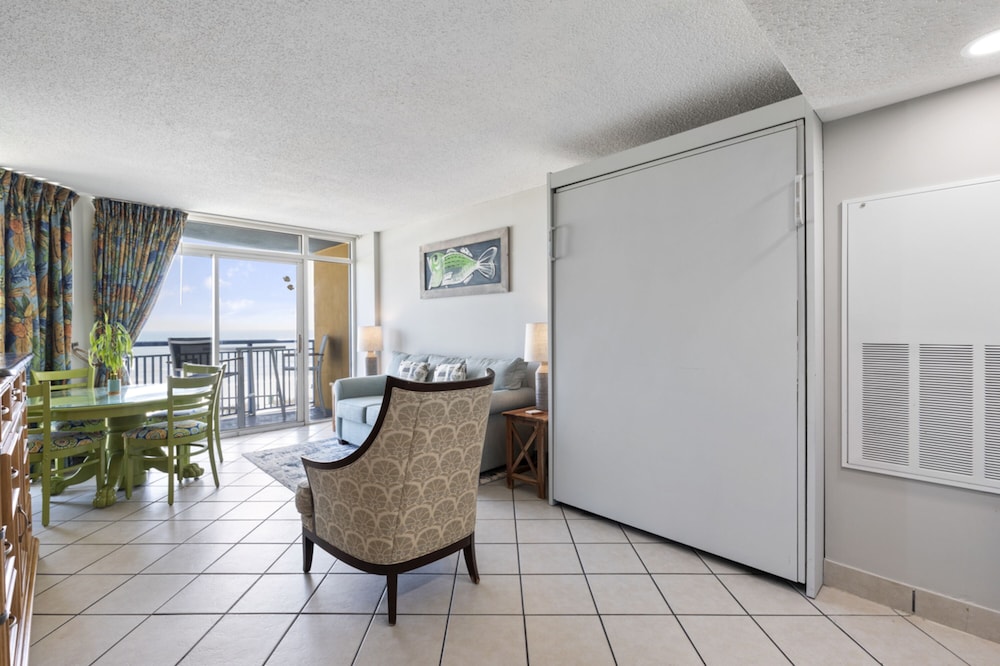 atlantica resort by hosteeva