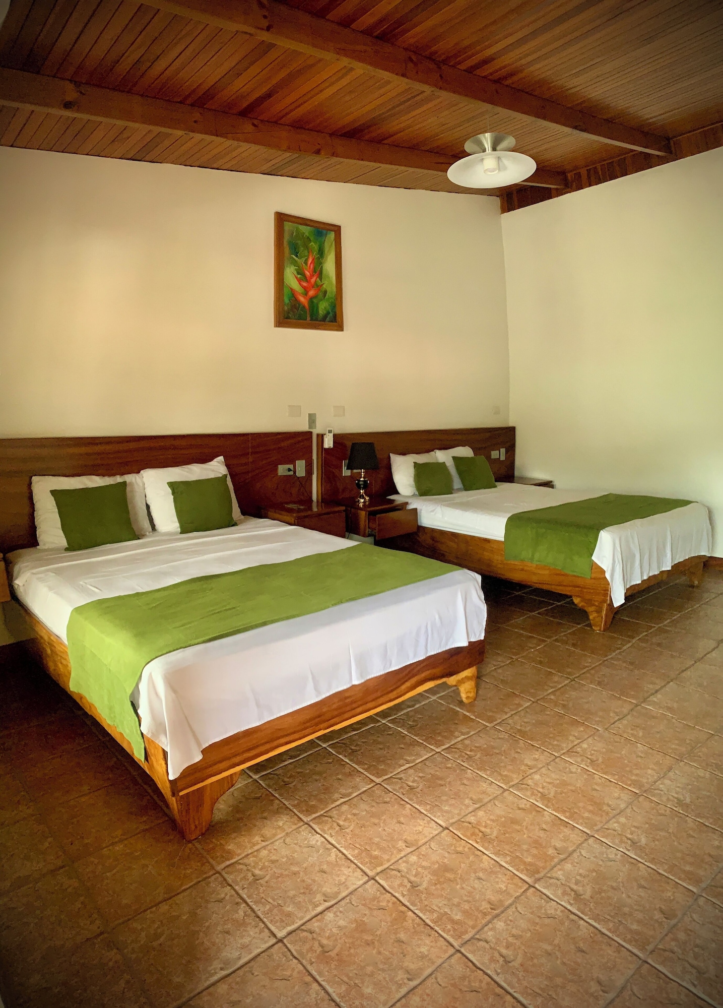 arenal hostel resort