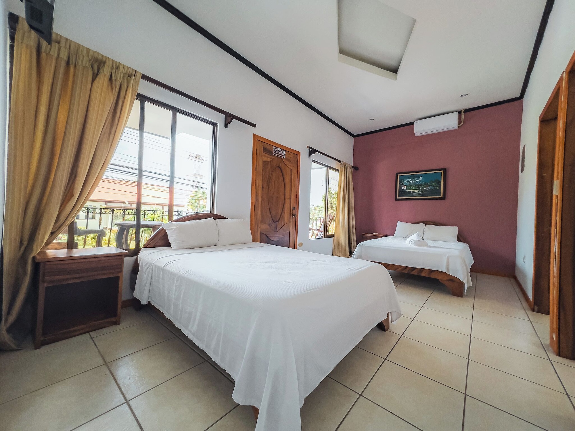 arenal hostel resort