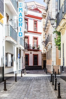hotel madrid sevilla