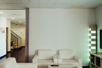 hotel madrid sevilla