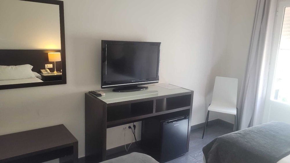 hotel madrid sevilla