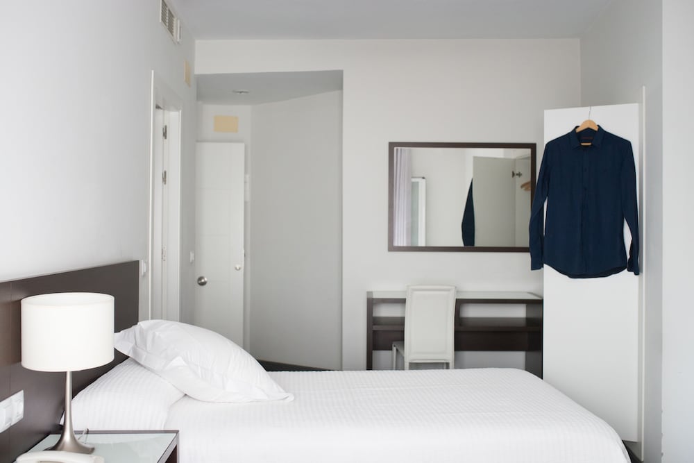 hotel madrid sevilla