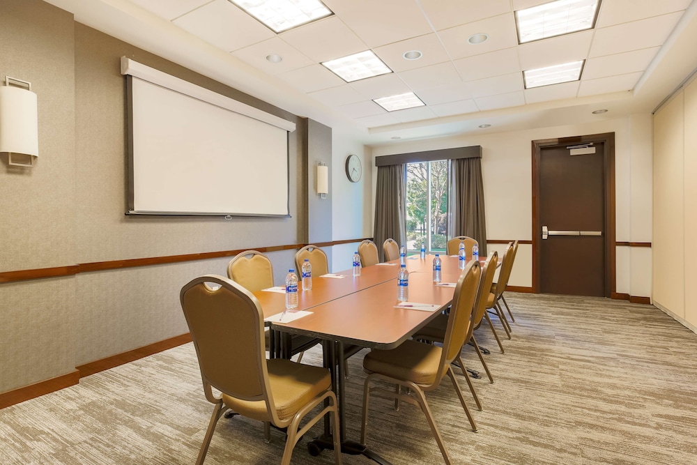 hyatt place uc davis