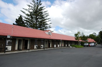 airport manor inn