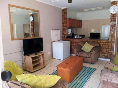 flamboyant apartments