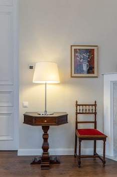 tiflis opera aparthotel