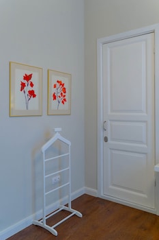 tiflis opera aparthotel