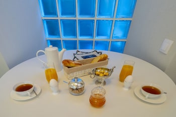 tiflis opera aparthotel