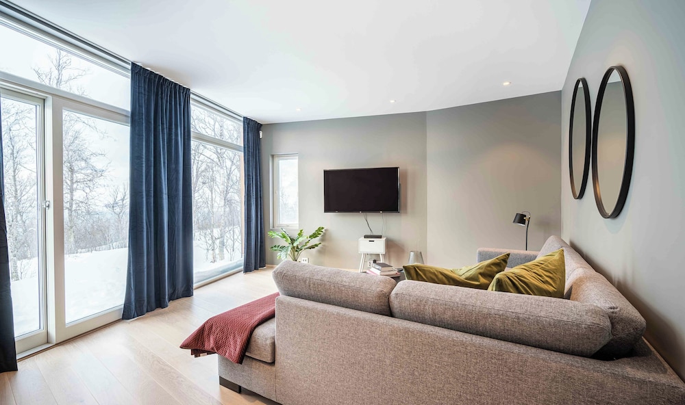 enter tromso luxury villa