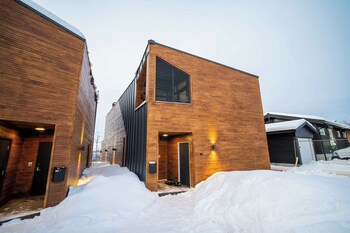 enter tromso luxury villa