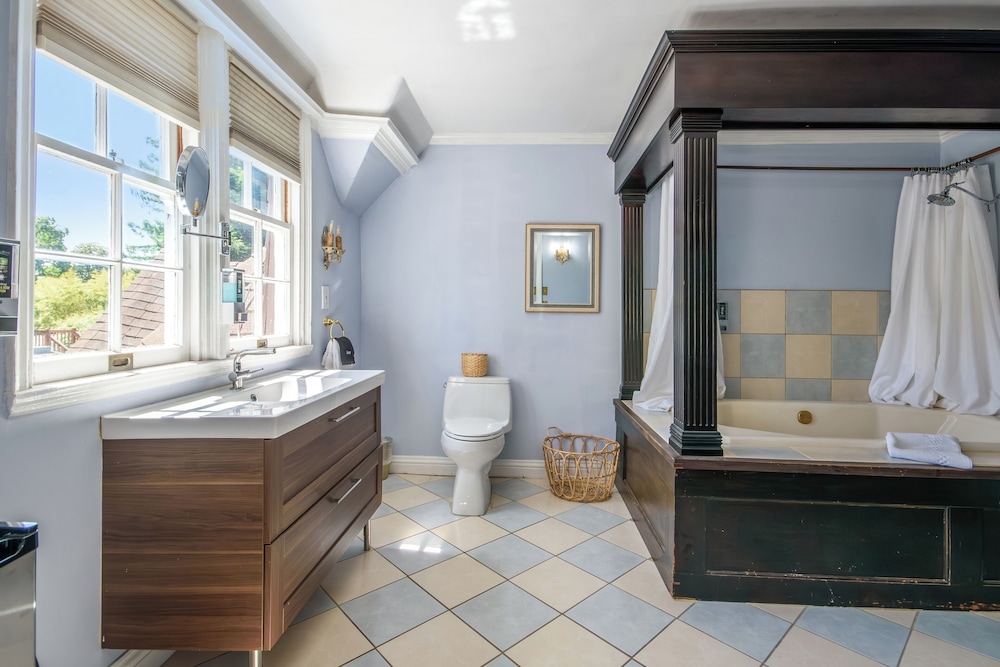 cedar gables inn