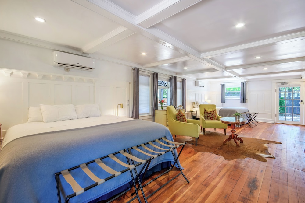 cedar gables inn