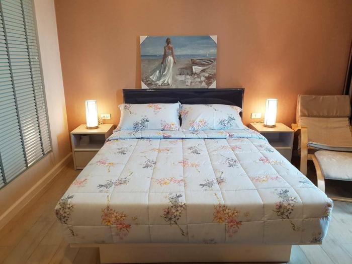 seven seas resort pattaya and sofa bed