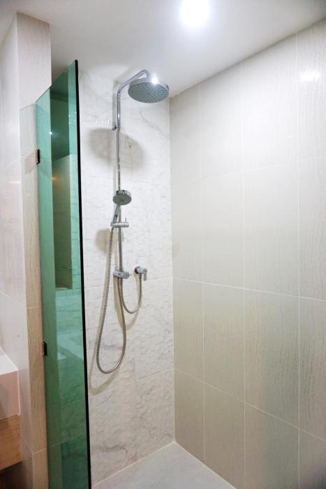 seven seas resort pattaya and sofa bed