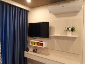 seven seas resort pattaya and sofa bed