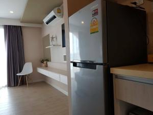 seven seas resort pattaya and sofa bed