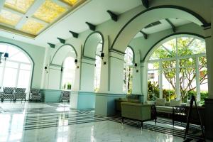 seven seas resort pattaya and sofa bed