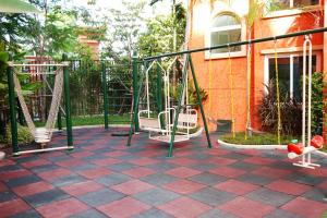 seven seas resort pattaya and sofa bed