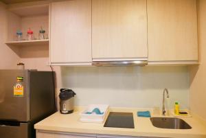 seven seas resort pattaya and sofa bed