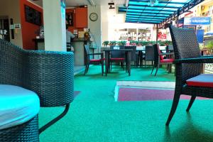 calypso patong house