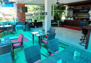 calypso patong house